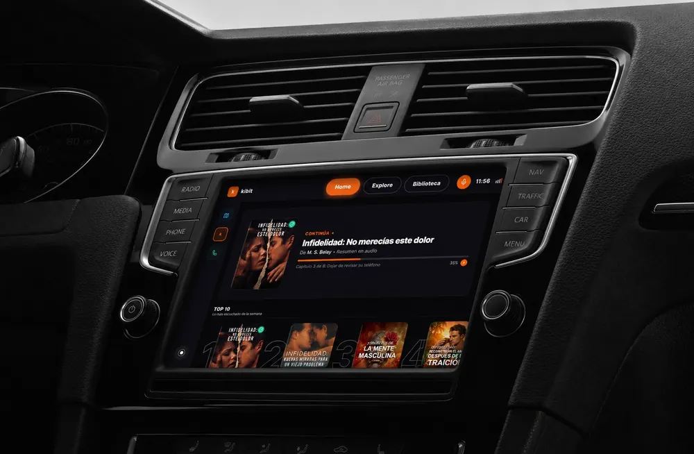 Kibit en la pantalla de CarPlay de un auto, continuando Infidelidad: No merecías este dolor